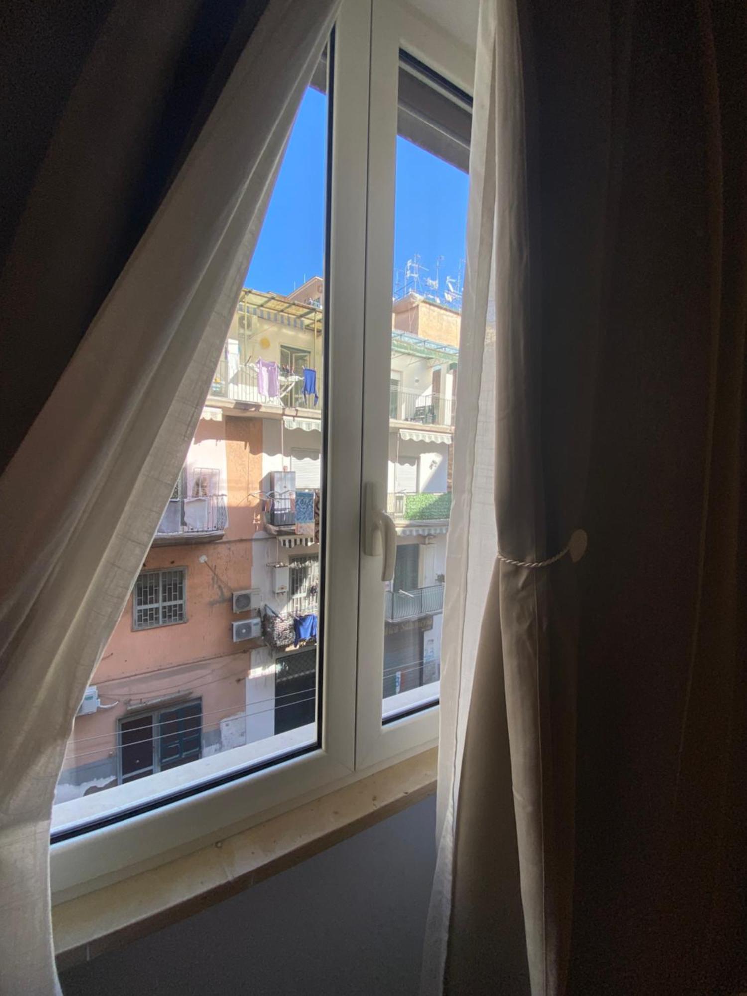 Bed and Breakfast La Dimora Di Marti " Vicino Al Centro Storico Di Napoli" Exteriér fotografie