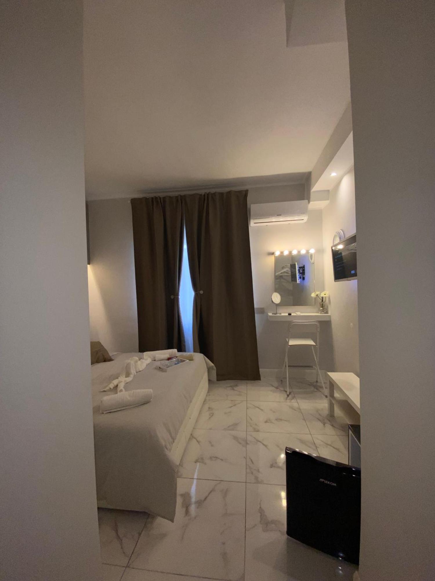 Bed and Breakfast La Dimora Di Marti " Vicino Al Centro Storico Di Napoli" Exteriér fotografie