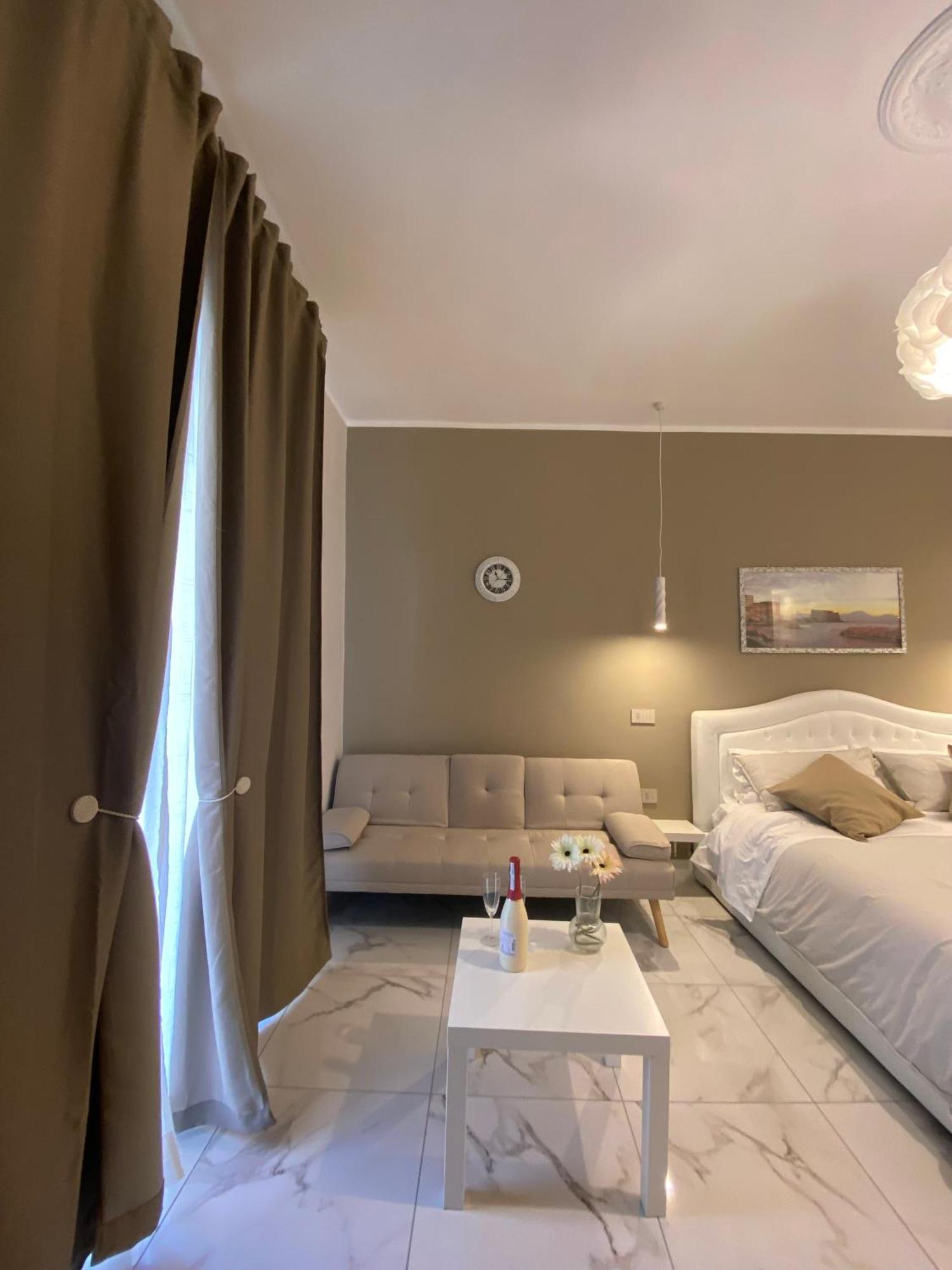 Bed and Breakfast La Dimora Di Marti " Vicino Al Centro Storico Di Napoli" Exteriér fotografie