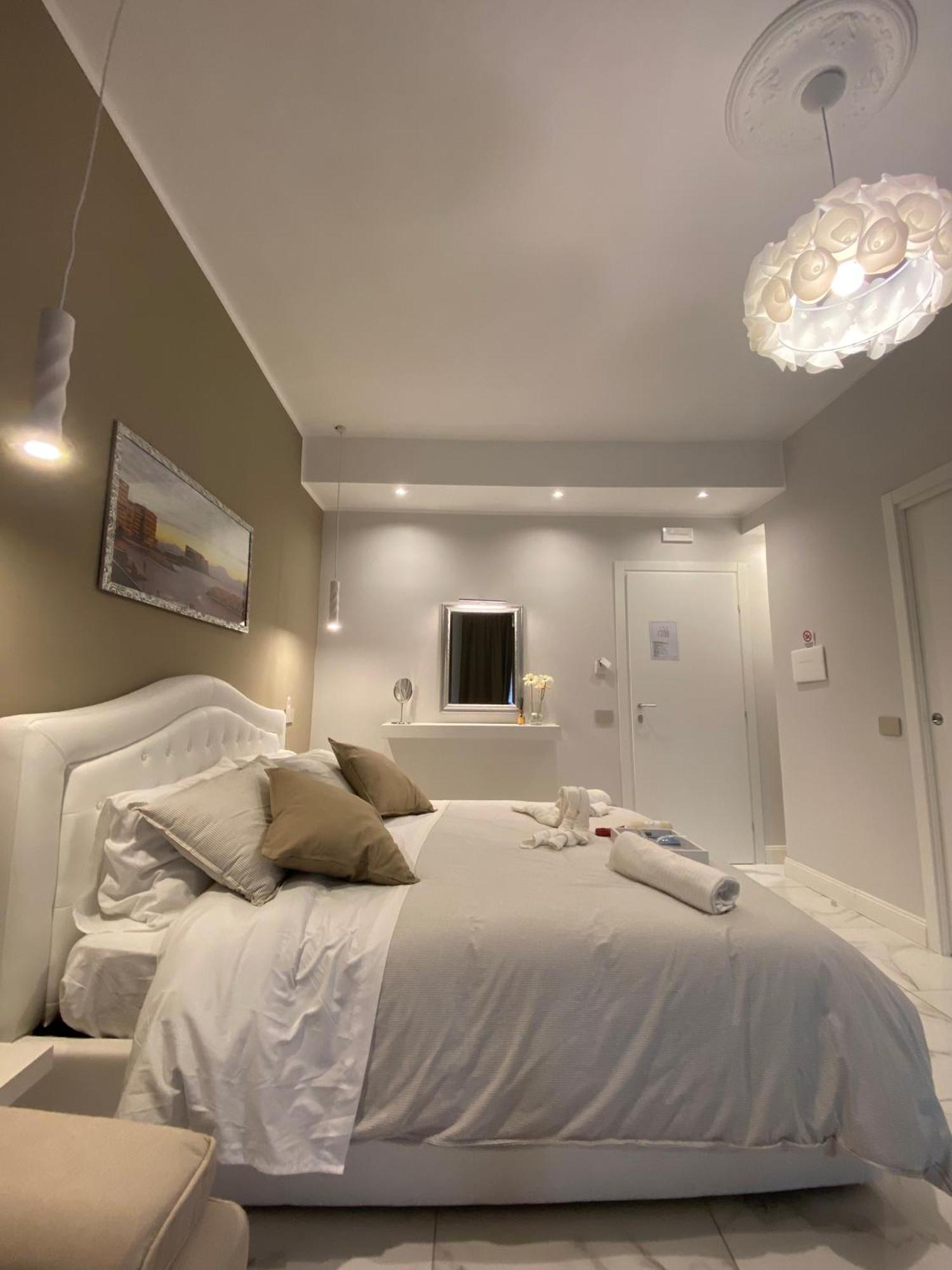 Bed and Breakfast La Dimora Di Marti " Vicino Al Centro Storico Di Napoli" Exteriér fotografie