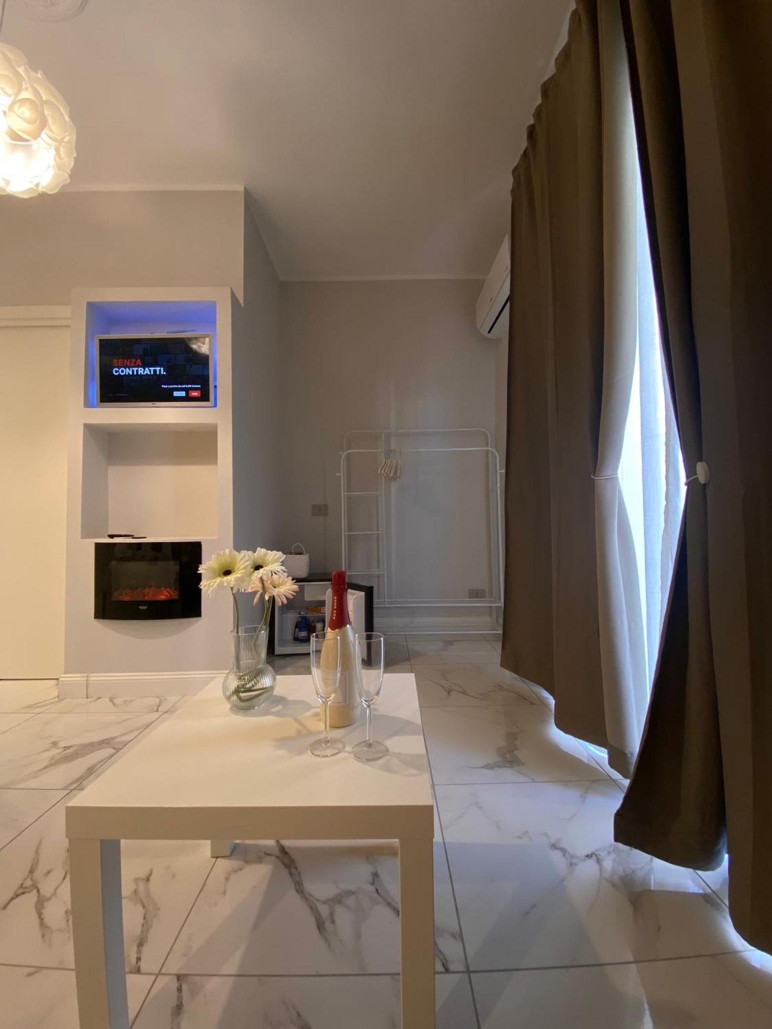 Bed and Breakfast La Dimora Di Marti " Vicino Al Centro Storico Di Napoli" Exteriér fotografie
